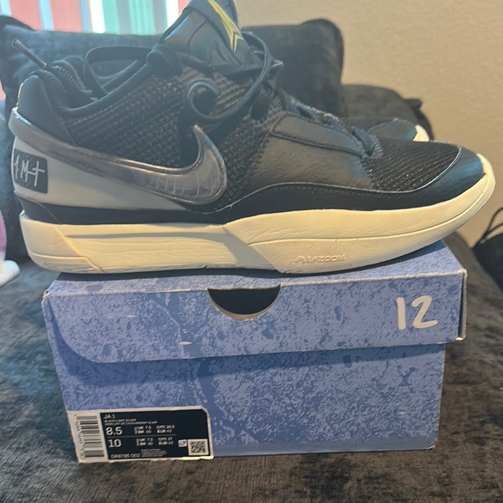 Nike Black and White Sneakers